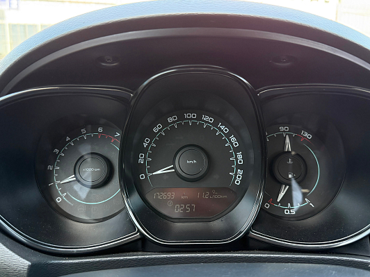 Lada (ВАЗ) Vesta Comfort Winter EnjoY Pro, 2017 года, пробег 172666 км
