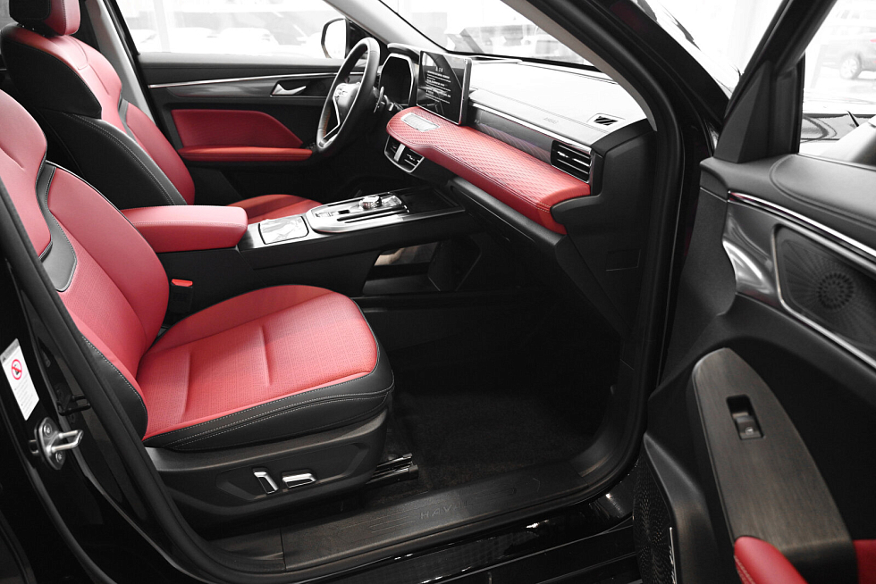 Haval Jolion Комфорт, черный