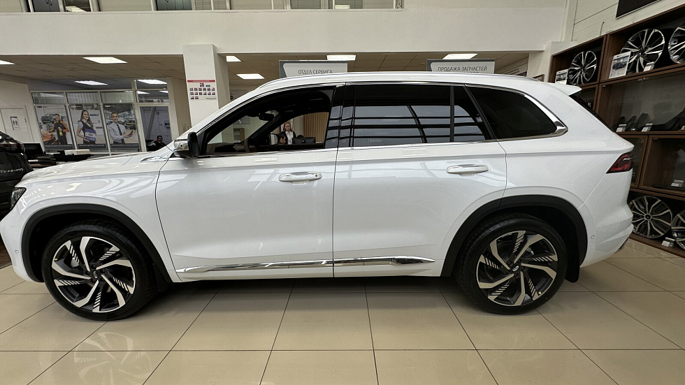 Geely Monjaro Flagship SE, белый