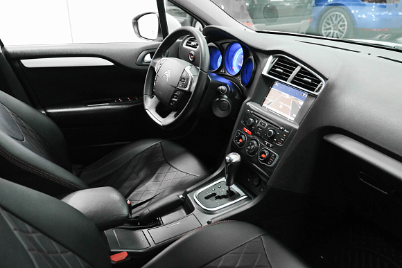 Citroen C4 Exclusive, 2014 года, пробег 118000 км