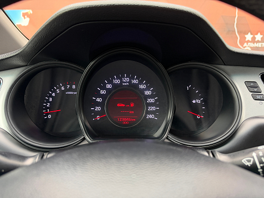 Kia Ceed Comfort, 2013 года, пробег 153813 км
