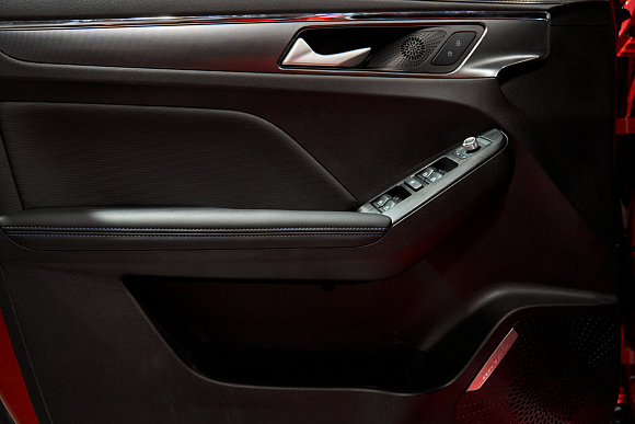 Haval Jolion Comfort, красный