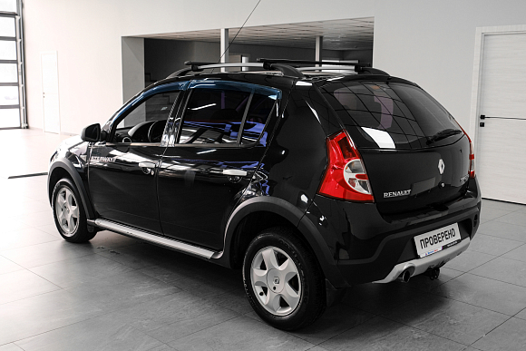 Renault Sandero, 2012 года, пробег 137700 км