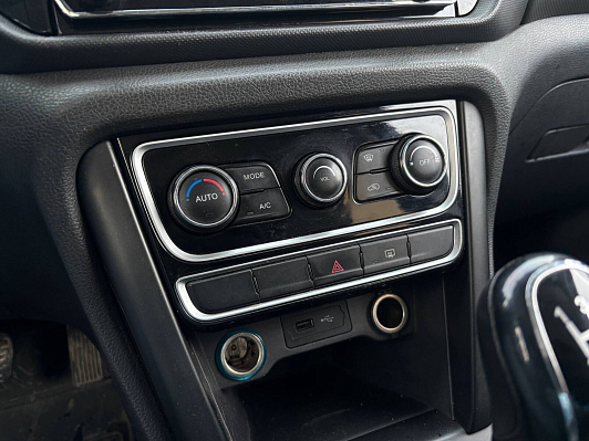 Chery Tiggo 3 Luxury Plus, 2018 года, пробег 131332 км