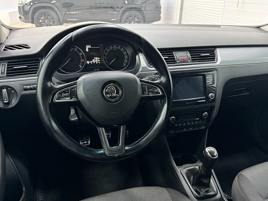 Skoda Rapid Style, 2019 года, пробег 324000 км