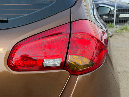 Kia Ceed Luxe, 2016 года, пробег 211000 км
