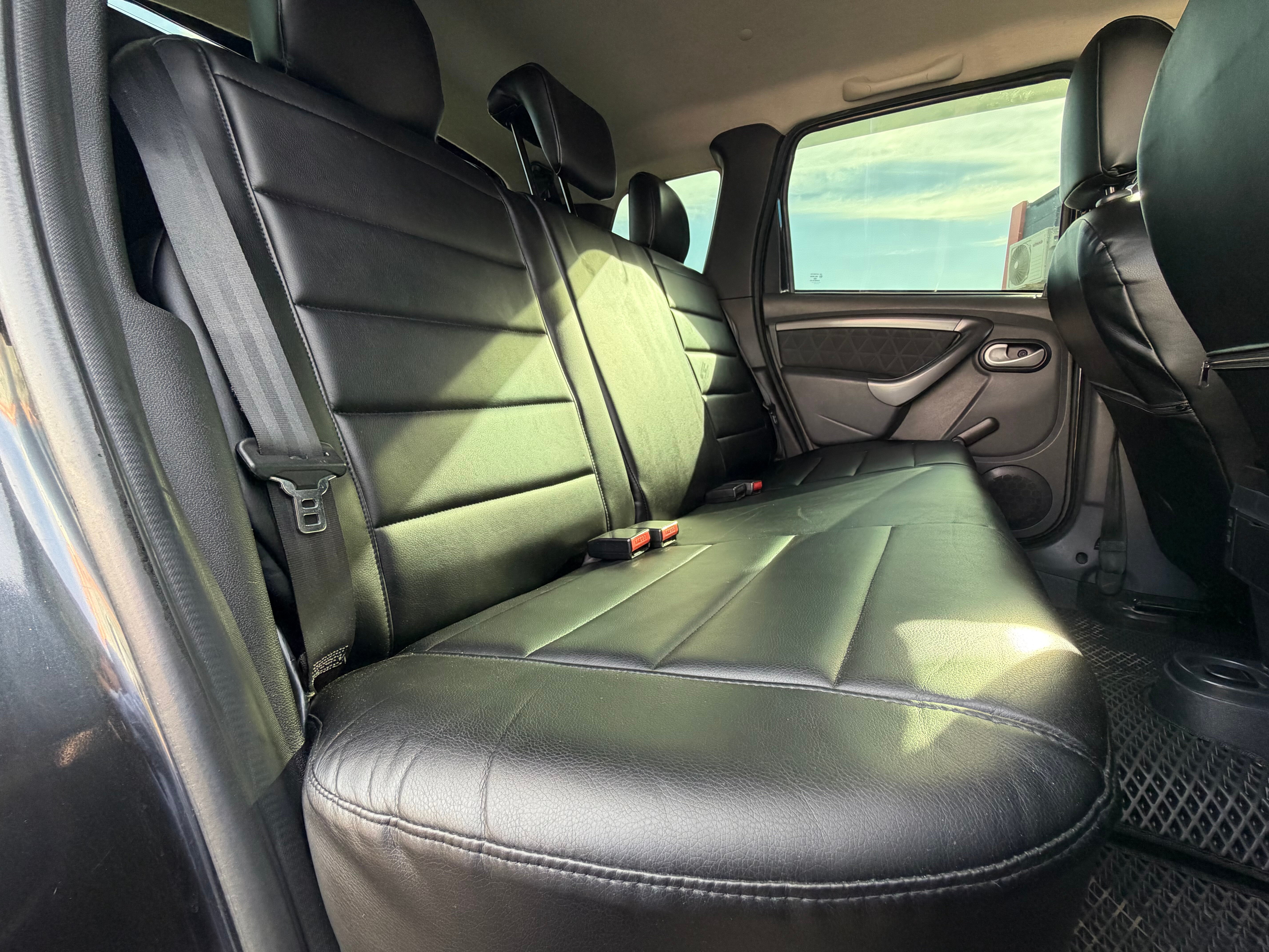 Renault Duster Privilege, 2015 года, пробег 235000 км
