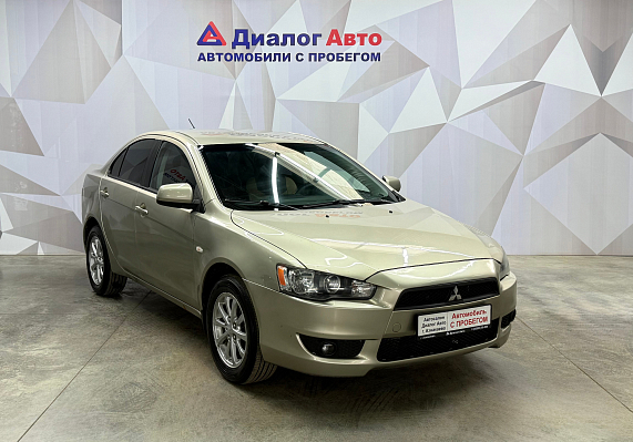 Mitsubishi Lancer, 2010 года, пробег 218715 км