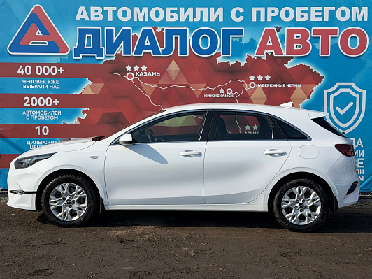 Kia Ceed Luxe, 2023 года, пробег 31000 км