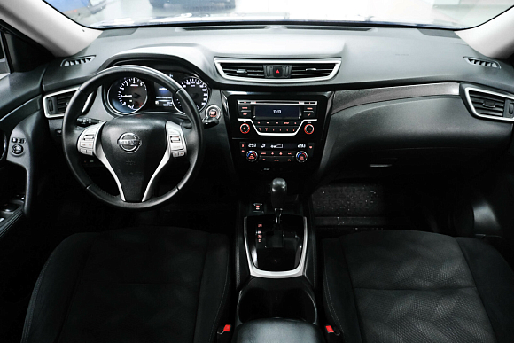 Nissan X-Trail, 2017 года, пробег 107000 км