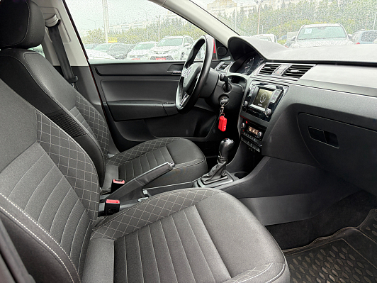 Skoda Rapid, 2017 года, пробег 112800 км