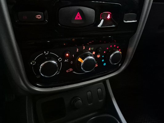 Renault Duster Authentique, 2014 года, пробег 274241 км