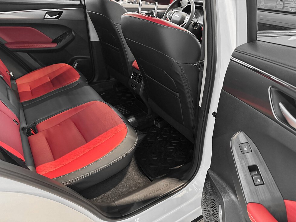 Haval Jolion Техно +, белый