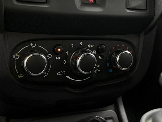 Renault Duster Dakar Edition, 2015 года, пробег 100890 км