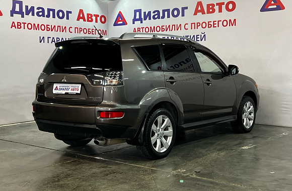 Mitsubishi Outlander Instyle, 2010 года, пробег 258374 км