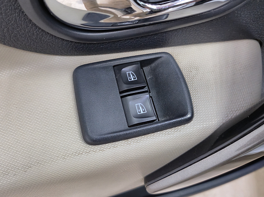 Renault Logan Luxe Privilege, 2017 года, пробег 169479 км