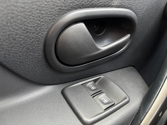 Renault Logan Drive, 2021 года, пробег 69977 км