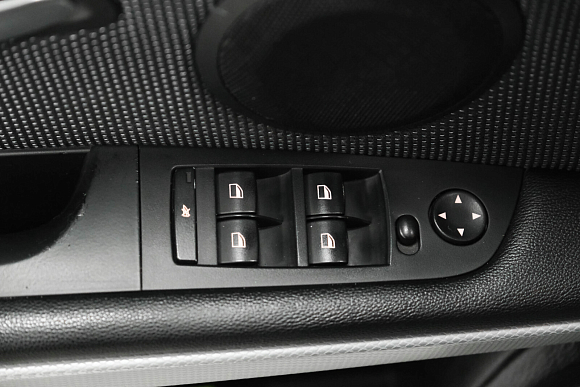 BMW 3 серии, 2011 года, пробег 213111 км