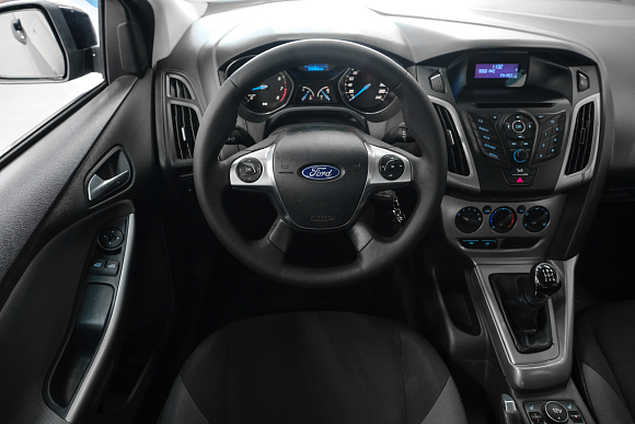 Ford Focus Trend, 2011 года, пробег 223300 км