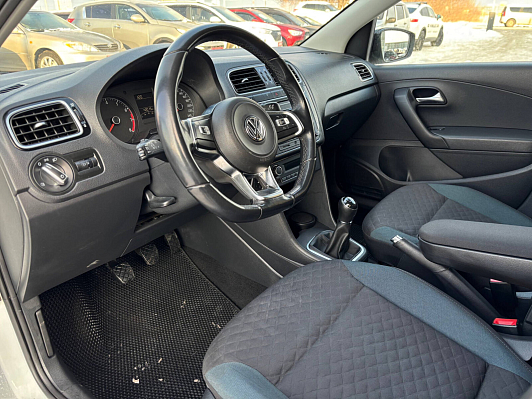 Volkswagen Polo SELECT, 2019 года, пробег 42017 км