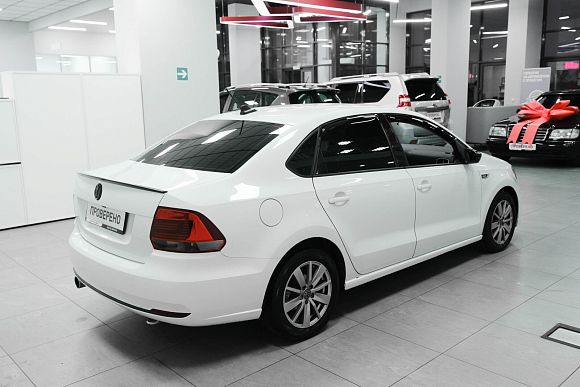 Volkswagen Polo Life, 2017 года, пробег 129000 км