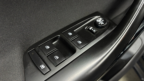 Opel Astra, 2017 года, пробег 158781 км