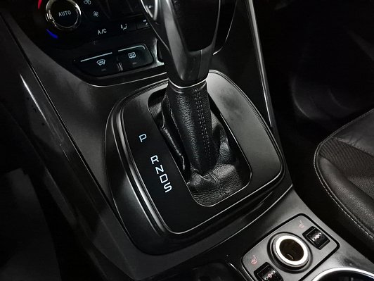Ford Kuga Titanium, 2013 года, пробег 199065 км