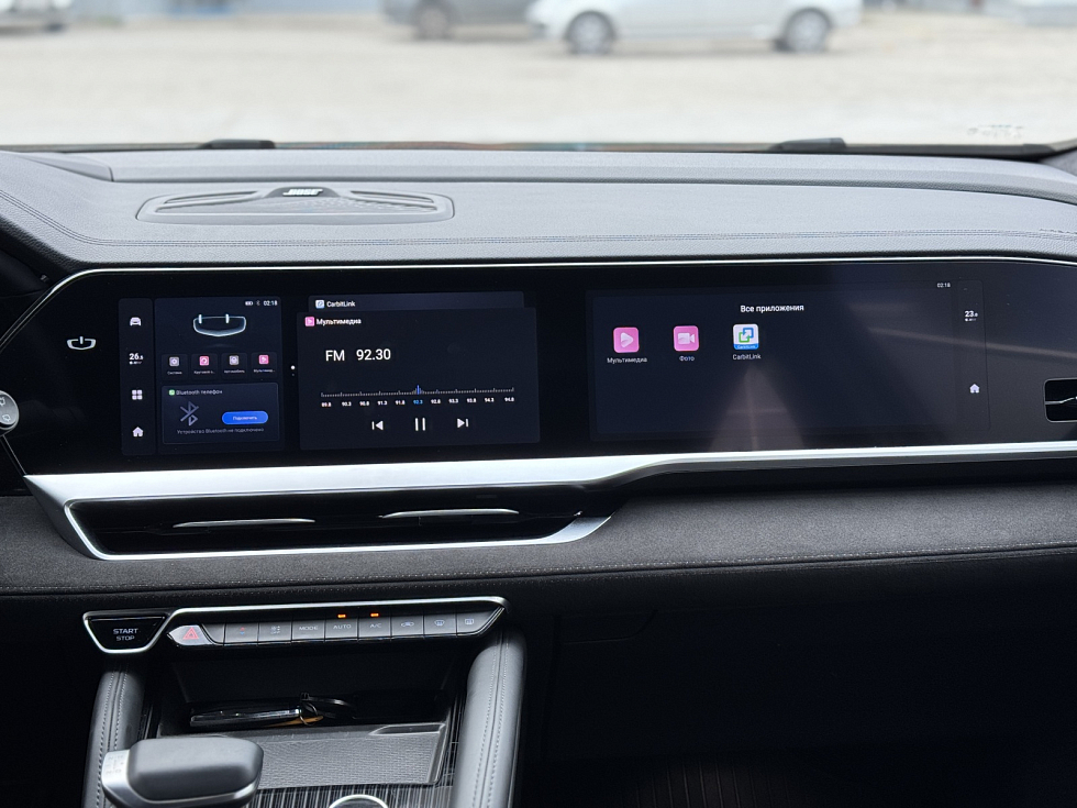 Geely Monjaro Flagship (2023-2025), белый