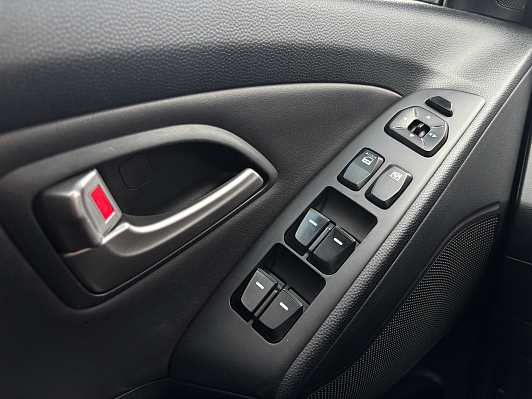 Hyundai ix35 Classic, 2011 года, пробег 179069 км