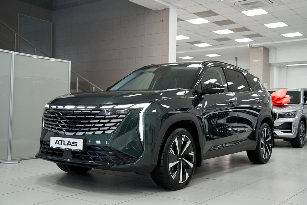 Geely Atlas Флагман, зеленый
