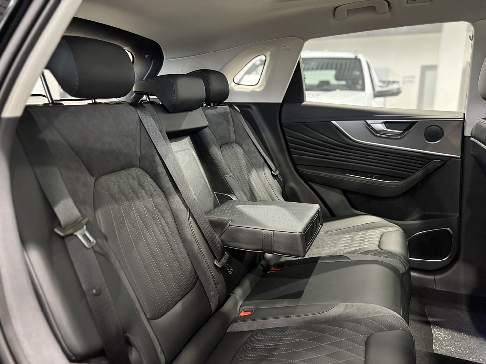 Hongqi HS3 Comfort, белый