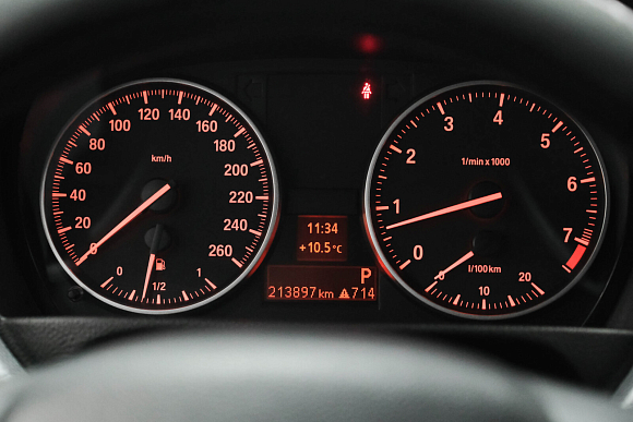 BMW 3 серии, 2011 года, пробег 213111 км