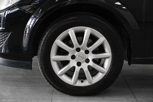 Opel Astra Cosmo, 2014 года, пробег 144000 км