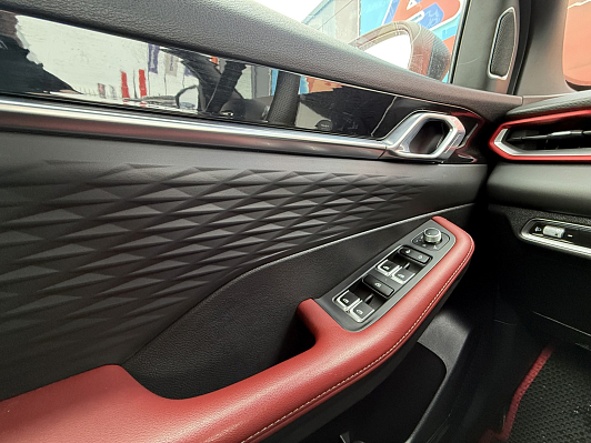 Geely Coolray, 2023 года, пробег 45342 км