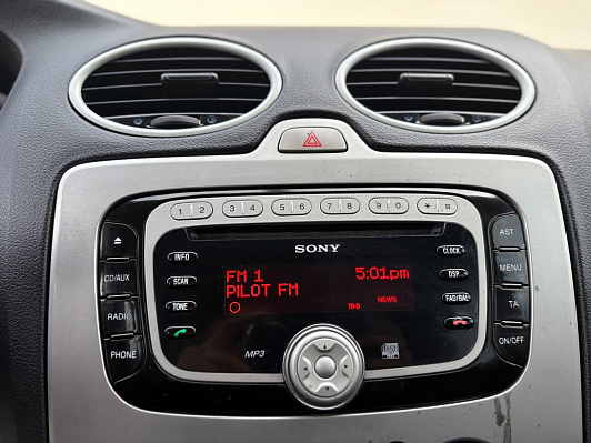 Ford Focus Ghia, 2010 года, пробег 371321 км