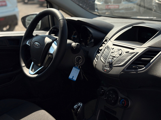Ford Fiesta Ambiente, 2016 года, пробег 65761 км