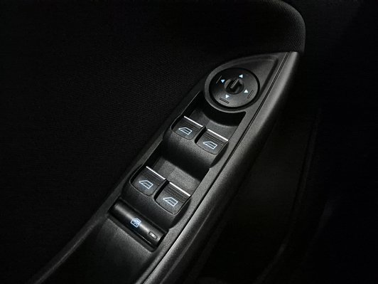 Ford Focus SYNC Edition, 2017 года, пробег 64786 км