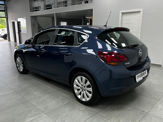 Opel Astra Cosmo, 2011 года, пробег 133897 км