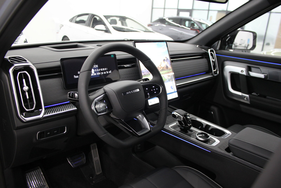 Jaecoo J7 Ultimate, серебряный