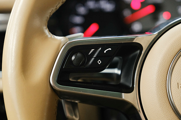 Porsche Macan S, 2015 года, пробег 182983 км