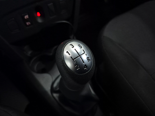 Renault Sandero Confort, 2014 года, пробег 142892 км