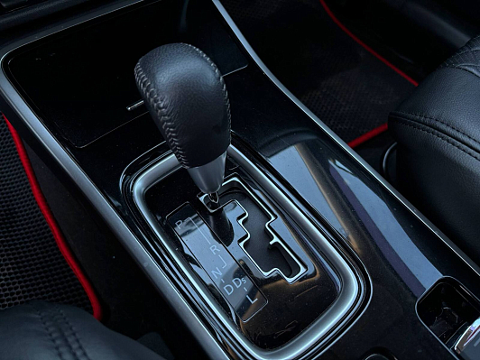 Mitsubishi Outlander Intense+, 2019 года, пробег 103700 км