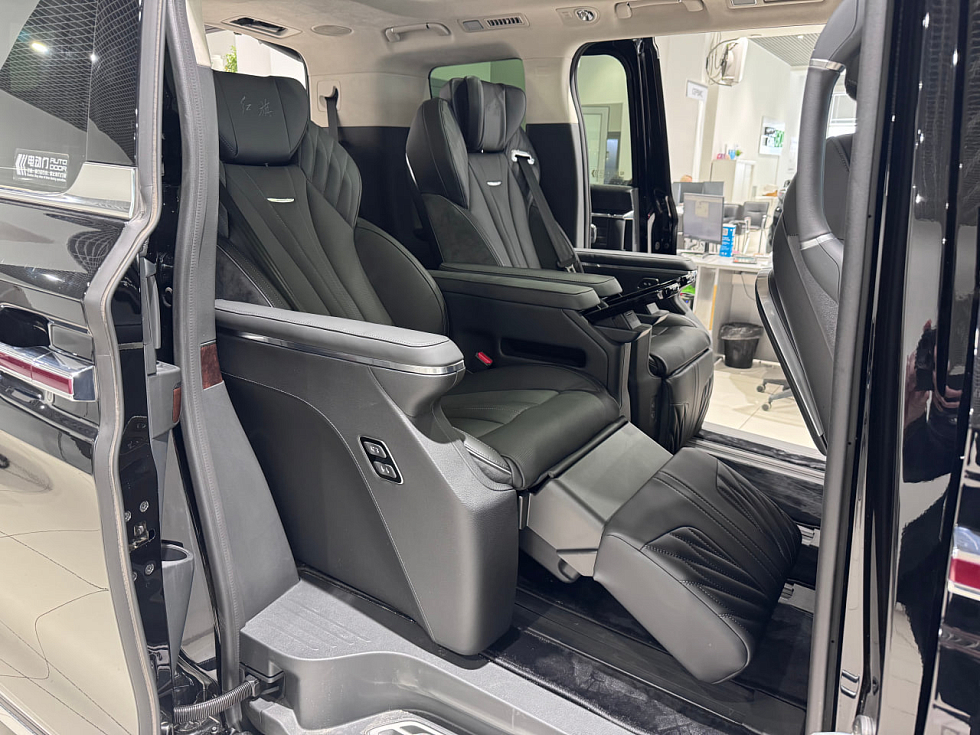 Hongqi HQ9 Executive, черный