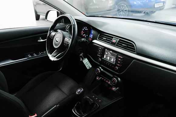Kia Rio Luxe 2018 FWC, 2020 года, пробег 112015 км
