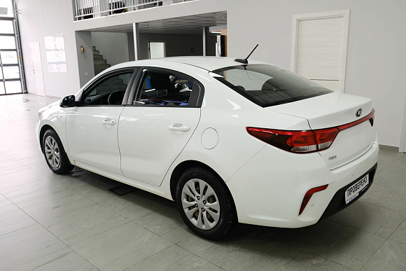 Kia Rio, 2019 года, пробег 140000 км