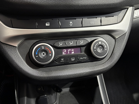 Lada (ВАЗ) Vesta Luxe Multimedia (2017-2019), 2018 года, пробег 152280 км
