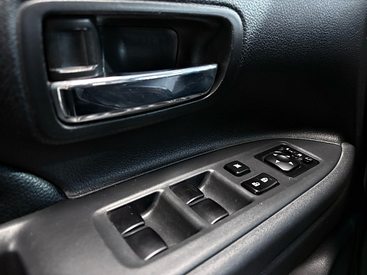 Mitsubishi Outlander Instyle, 2012 года, пробег 138420 км
