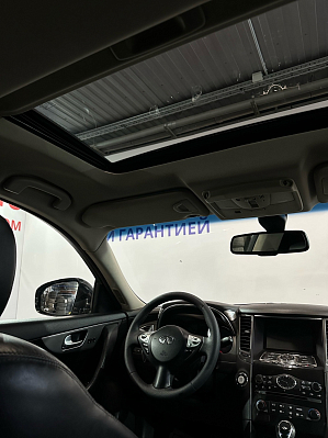 Infiniti QX70 Sport, 2015 года, пробег 211600 км