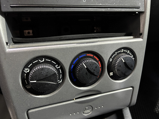 Lada (ВАЗ) Priora Норма, 2012 года, пробег 165000 км