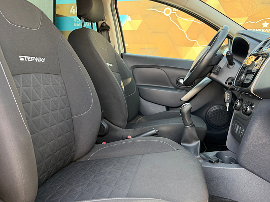 Renault Sandero Privilege, 2017 года, пробег 80000 км